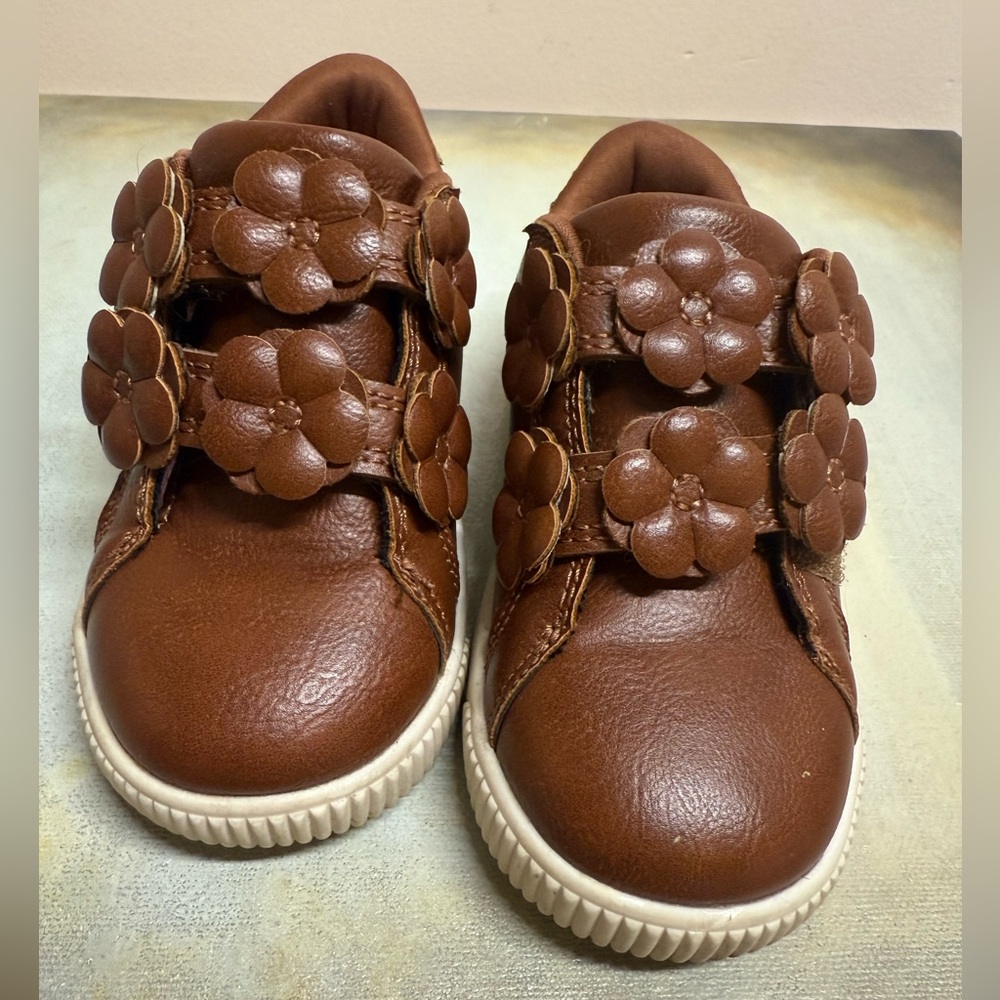 Lot two pairs Toddler shoes size 8
